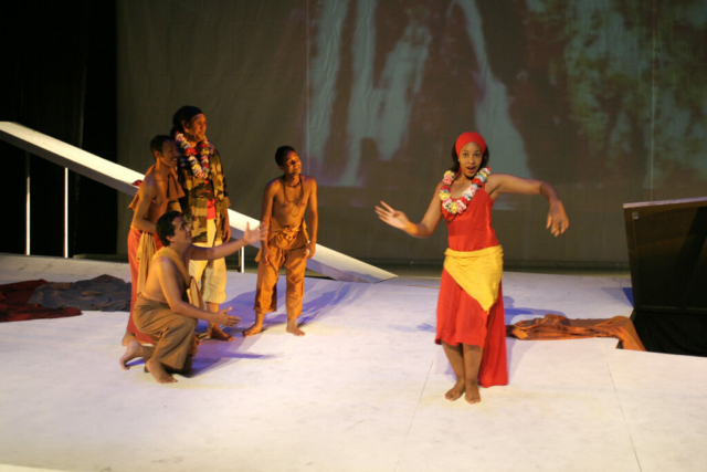 Maraina (A.Hugolin) et les antanosy, dance nuptial