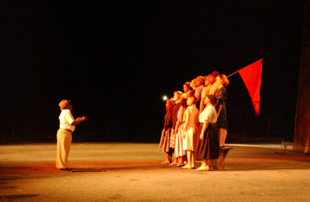 Gaston (A.Dormeuil), la chorale des planteurs Photo-R.Ravon
