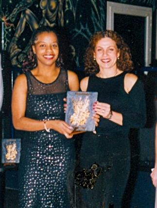 Délixia Perrine et Rachel Pothin reçoivent le Trophée France Outremer – Photo C.Bidonot