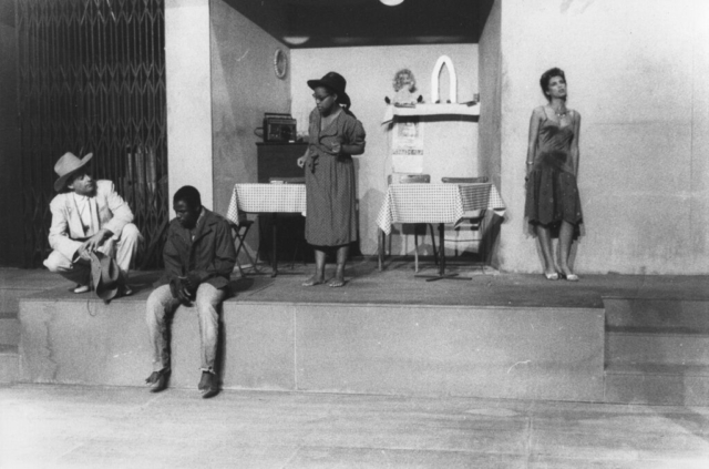 Leroy (E.Genvrin), Garson (S.Dafreville), La Reine (D.Perrine), Suzy (R.Pothin) – Photo D.Blanc