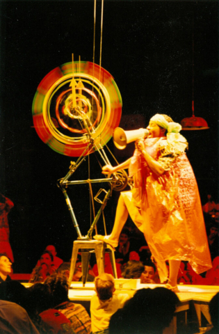 La roue de la fortune. Marcelle (R.Pothin) – Photo Serge Huo-Chao-Si