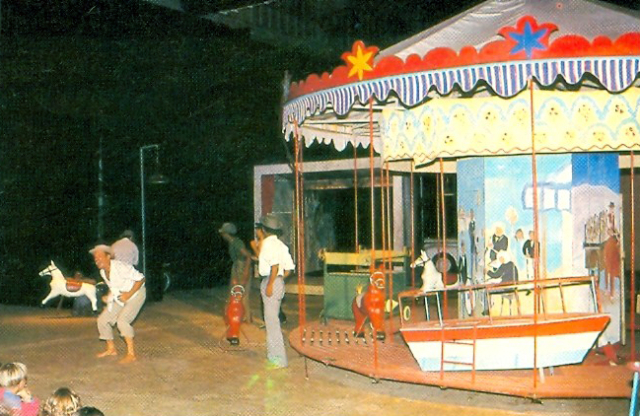 Le Carousel. Rosaire (E.Genvrin), Christophe (S.Dafreville), Celeste (J.-L.Trulès) – Photo JC Feing