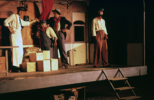 Au wagon Spartakus. Lepervenche (P.-L.Rivière), Gaston (A.Dormeuil), Judex (B.Gonthier), Carpin (J.-L.Trulès) – Photo B.Lucas