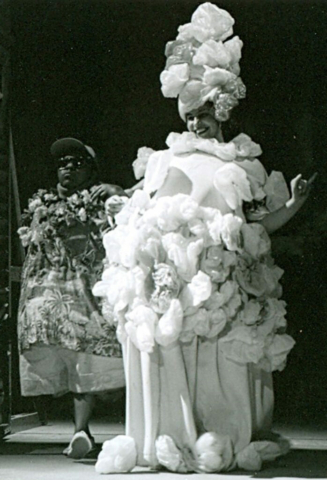 Mariage. Marcelle (R.Pothin) – Photo Ph. Pelle