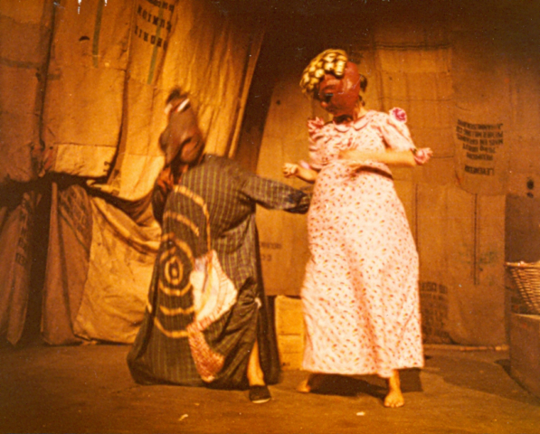 Père Ubu (E.Genvrin), Mère Ubu ( F.de Iuliis) – Photo E.Genvrin