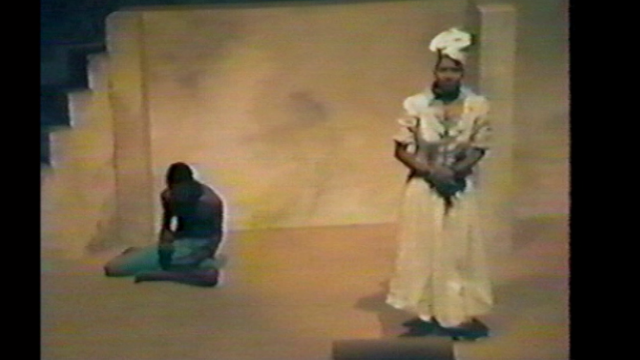 A la prison, Zamore (J.-L.Trulès), Mirza (N.Angama) – Photo B.Antoir