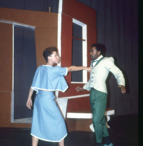 Sabine (R.Pothin), Valère (C.Benali) – Photo B.Antoir