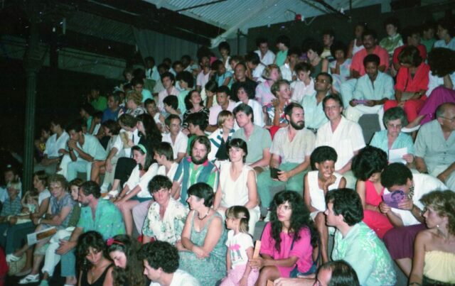 Nuit des Nodules Le public du Grand Marché - Photo E.Genvrin