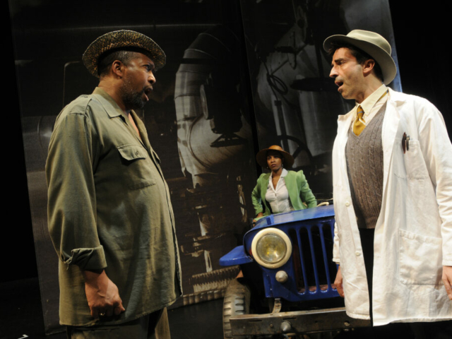 Darma avec Charles (K.Bouzra) dans Chin (Vitry 2011)