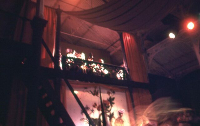 Plateau Marie-Dessembre, orchestre à l'étage