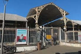 Vue extérieure du Grand_Marché