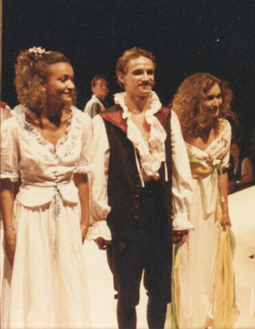 Saluts Etuves, K.Techer, L.Segelstein, N.Leichnig 1988